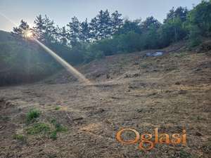 Plac u selu Jazak, 5 minuta od Vrdnika